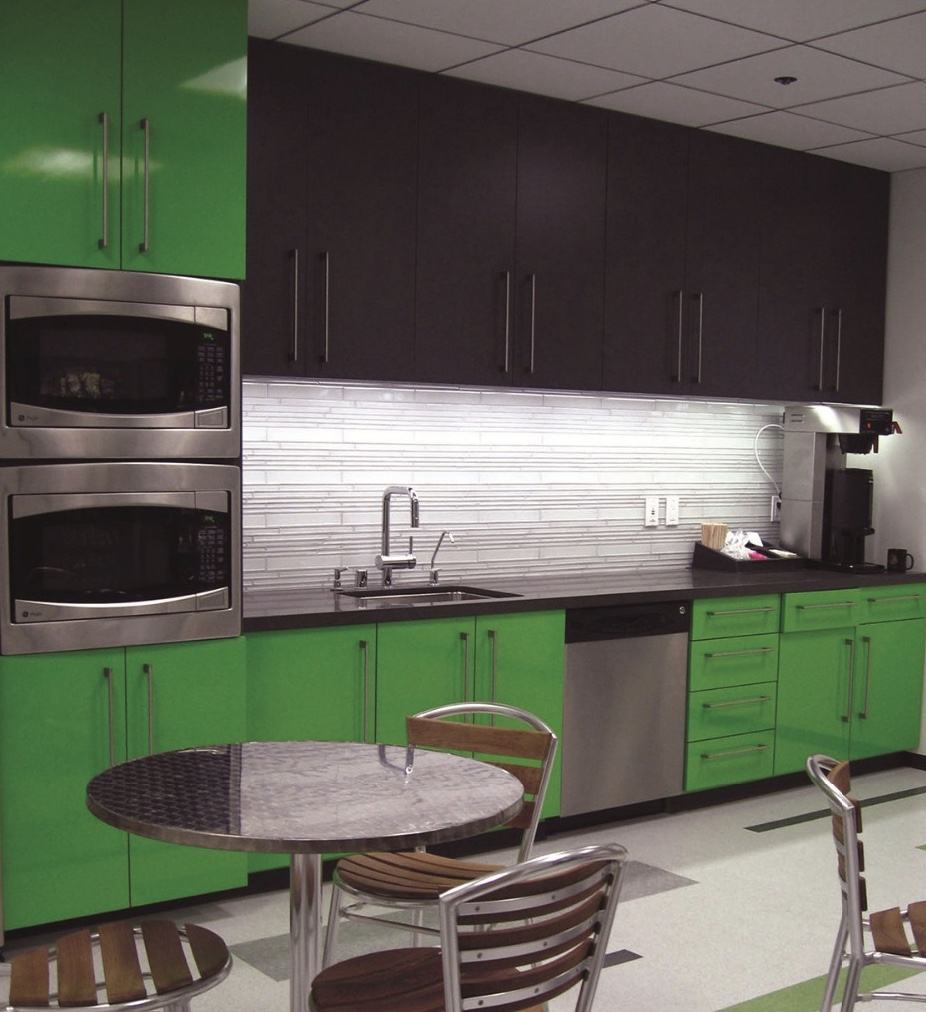  آشپزخانه سبز: ۶۵ پروژه، مدل و عکس با رنگ