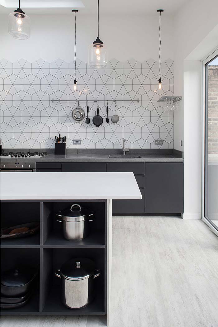  Cociña en branco e negro: 65 modelos apaixonados na decoración