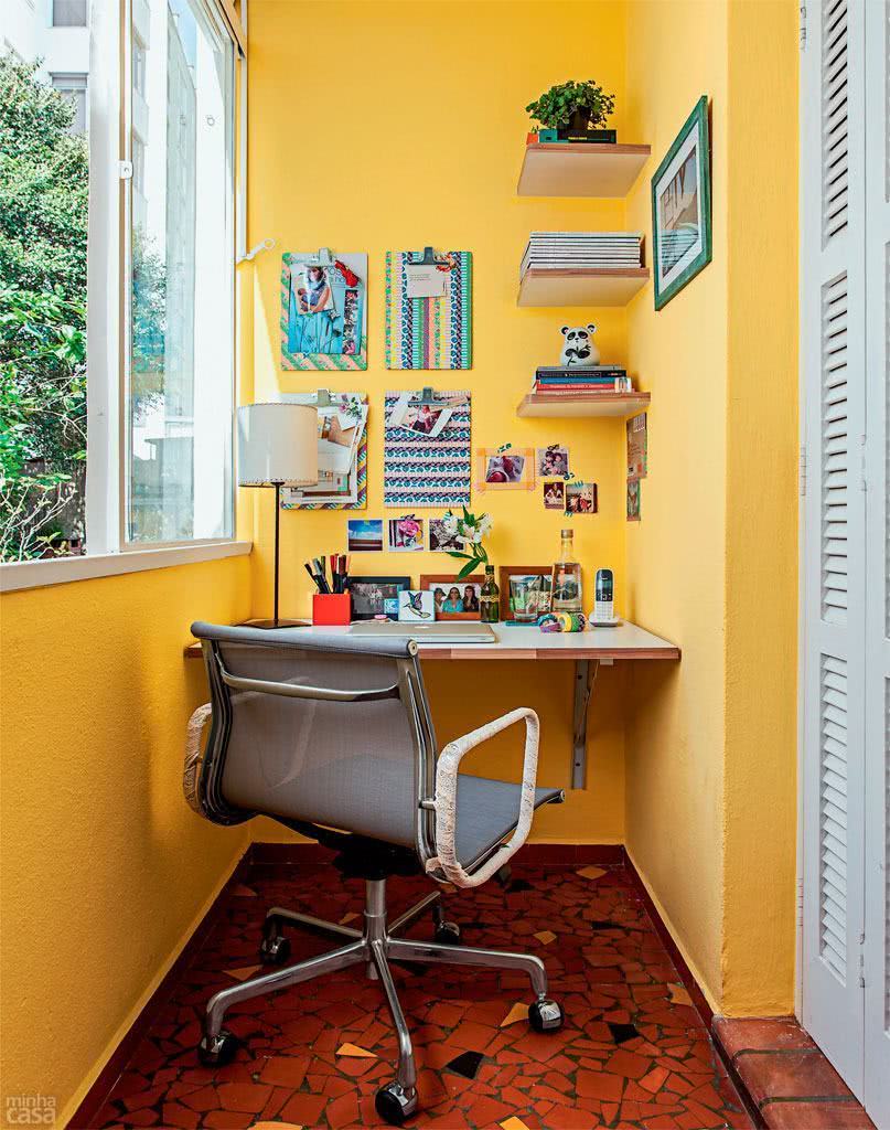  Мала кућна канцеларија: 60 ​​фотографија за украшавање које ће вас инспирисати