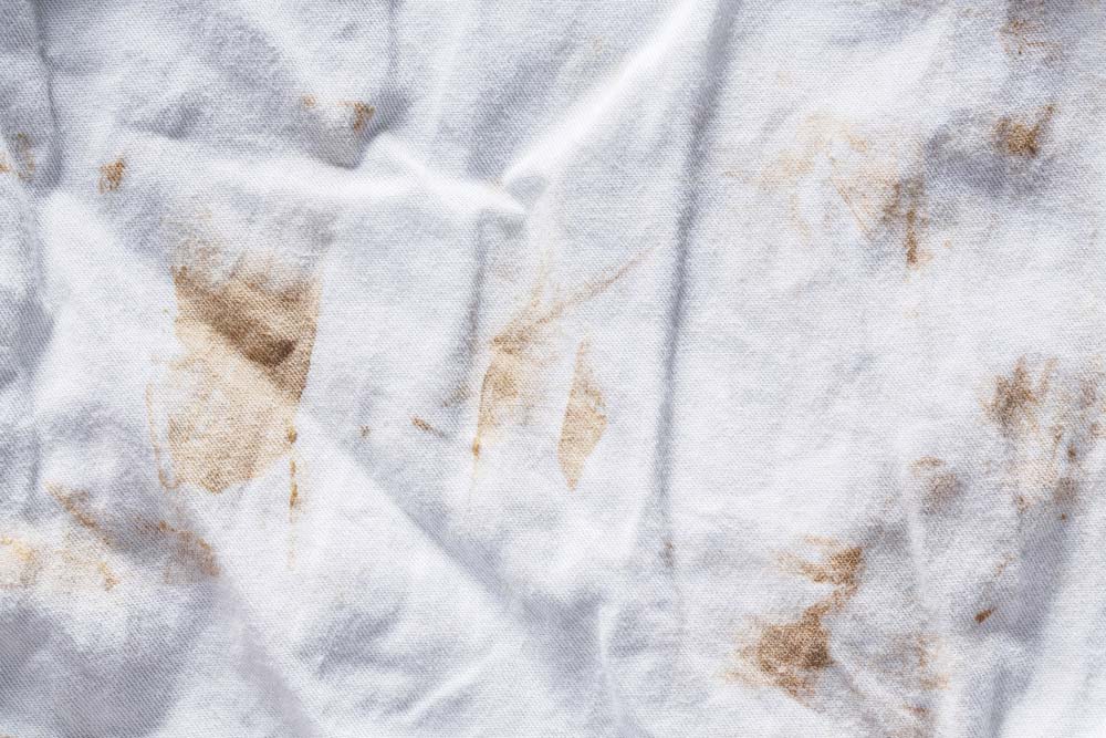  Hogyan fehérítsük a fehér ruhákat: lásd a házi tippeket, amelyeket követhetsz