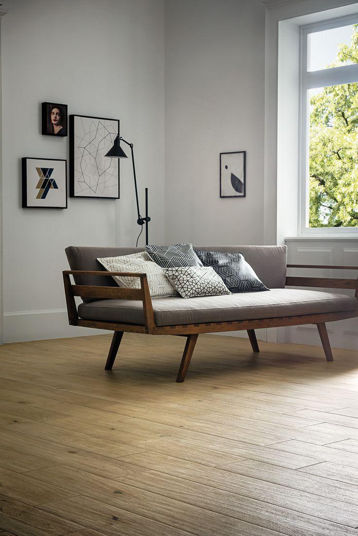  सुंदर आणि प्रेरणादायी लाकडी सोफ्यांचे 60 मॉडेल