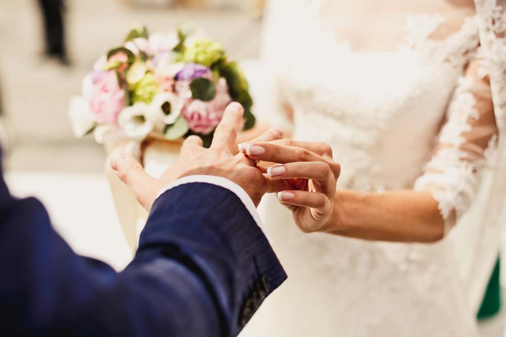  Einfache Hochzeit: Tipps zur Organisation und Dekoration